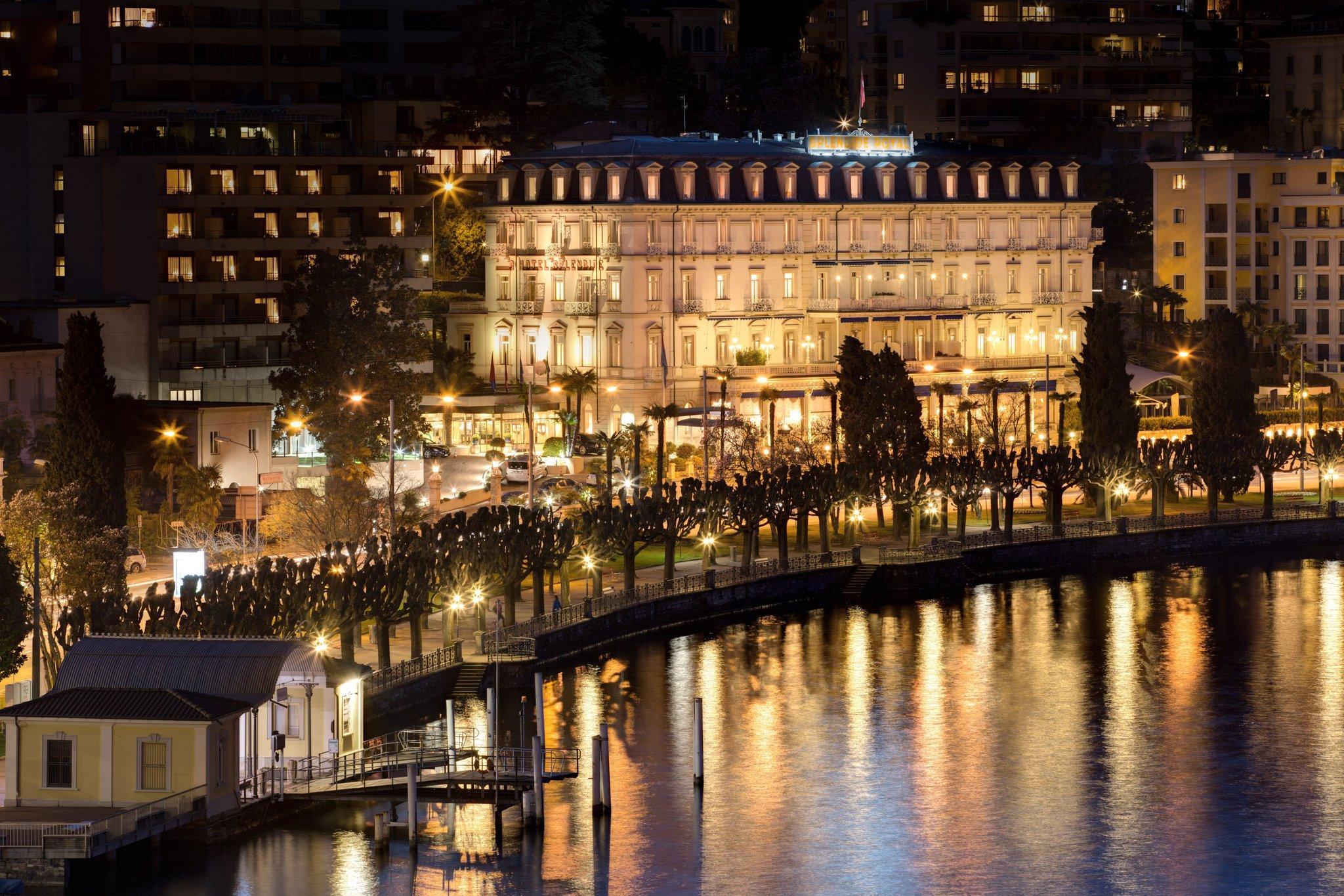 Hotel Splendide Royal Lugano Exterior foto The hotel at night