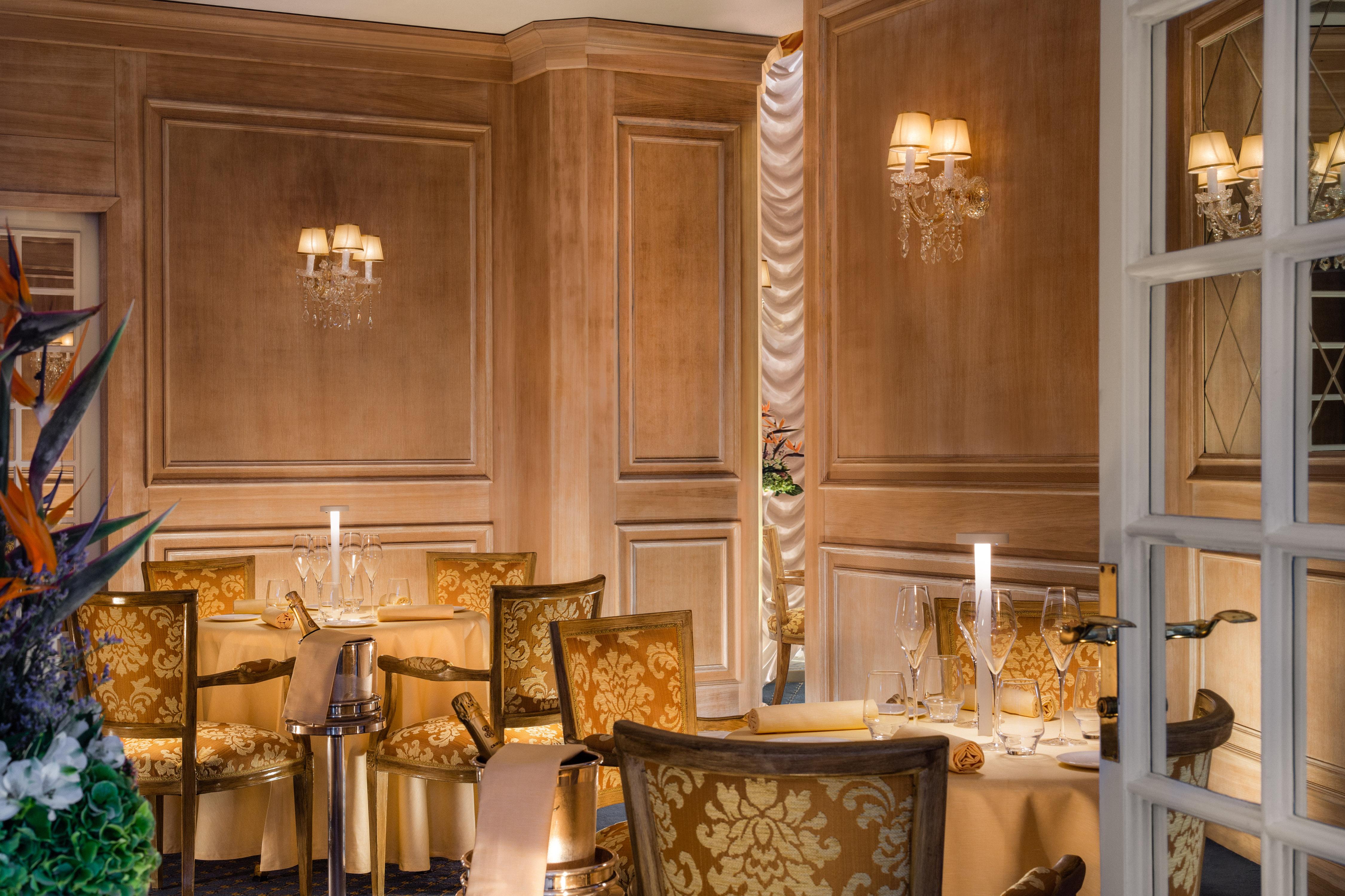 Hotel Splendide Royal Lugano Exterior foto The interior of the restaurant