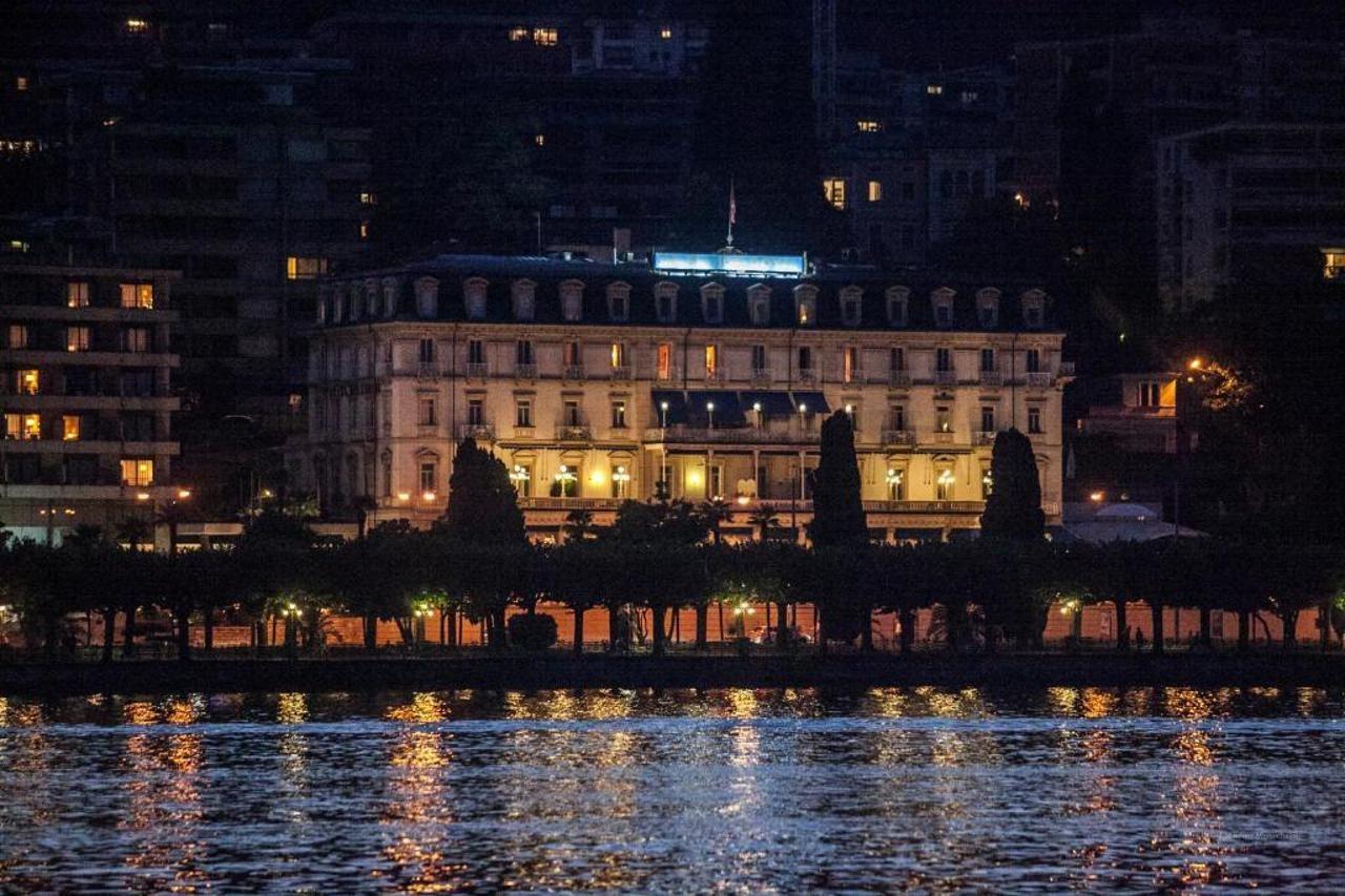 Hotel Splendide Royal Lugano Exterior foto The hotel at night