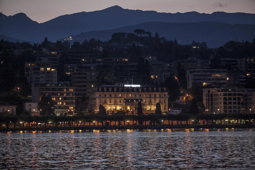 Hotel Splendide Royal Lugano Exterior foto View of the hotel from the sea